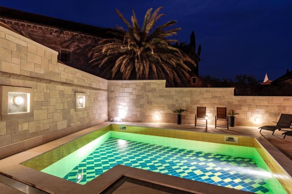 Rooms Miron - Adults Only Sumartin Phòng bức ảnh