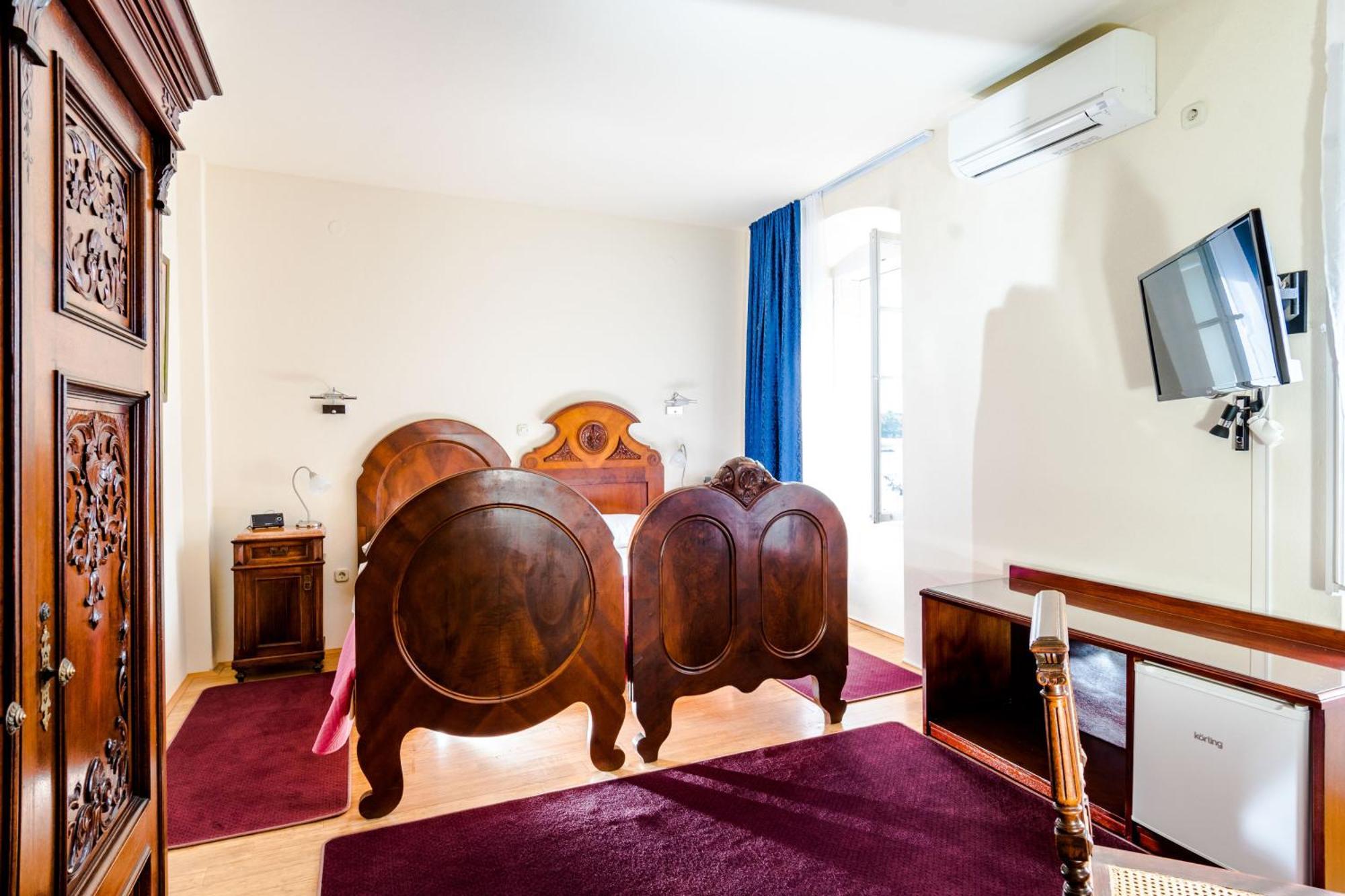 Rooms Miron - Adults Only Sumartin Ngoại thất bức ảnh