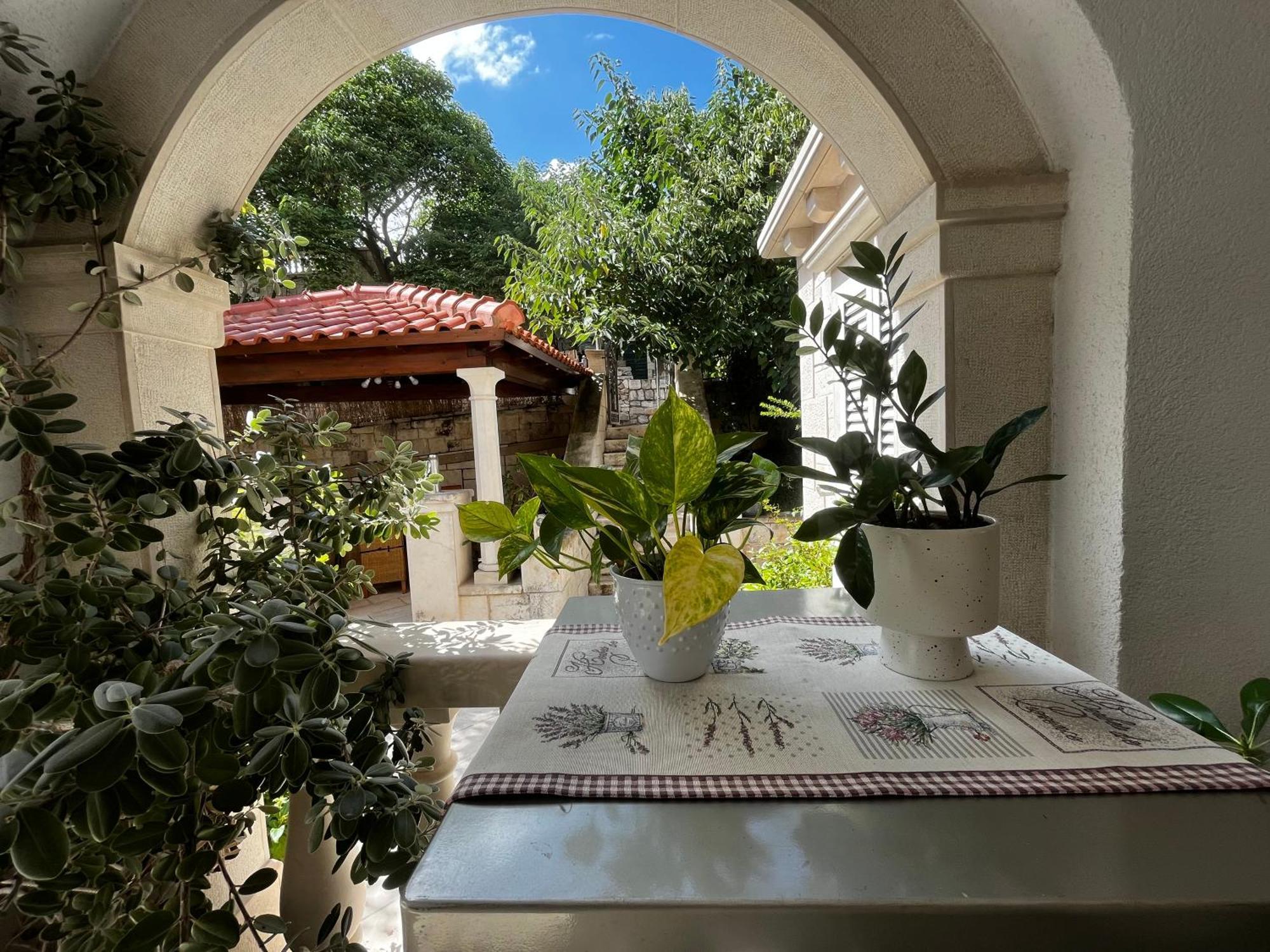 Rooms Miron - Adults Only Sumartin Ngoại thất bức ảnh