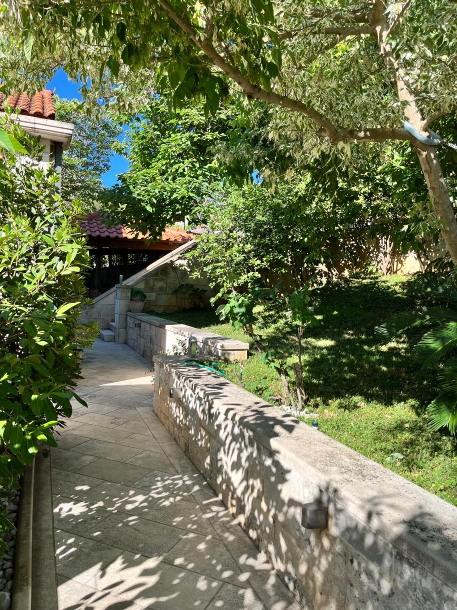 Rooms Miron - Adults Only Sumartin Ngoại thất bức ảnh